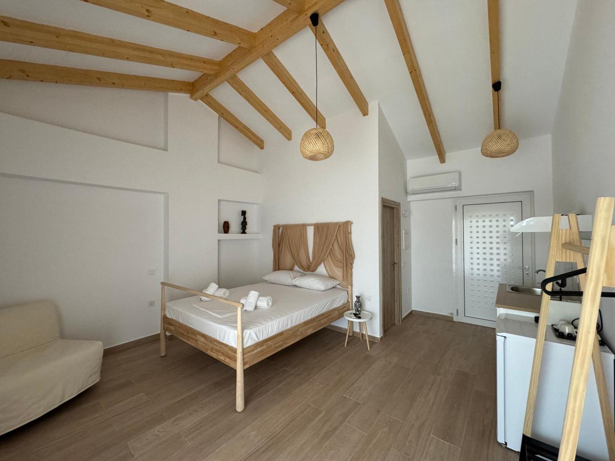 Nikludin Suites & Studios Laganas Exterior photo